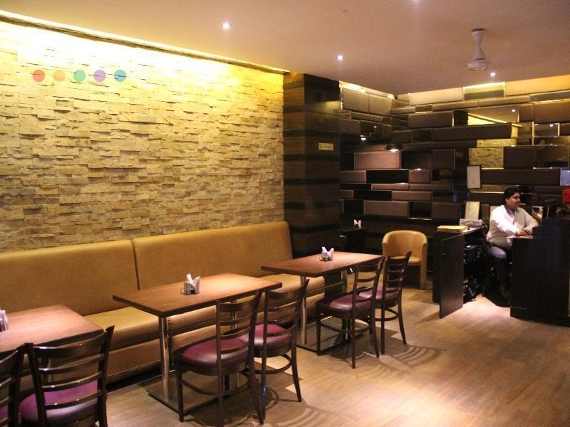 Vivek Hotel ニューデリー エクステリア 写真